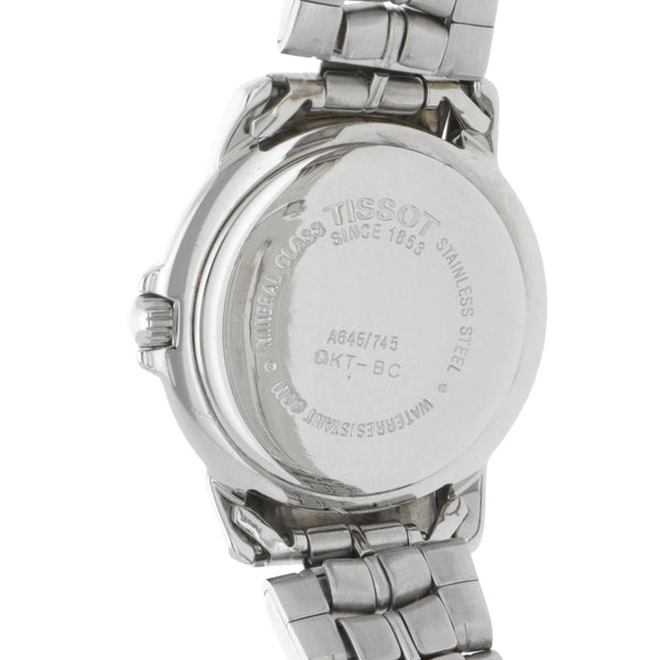 Reloj Tissot para dama en acero inoxidable.