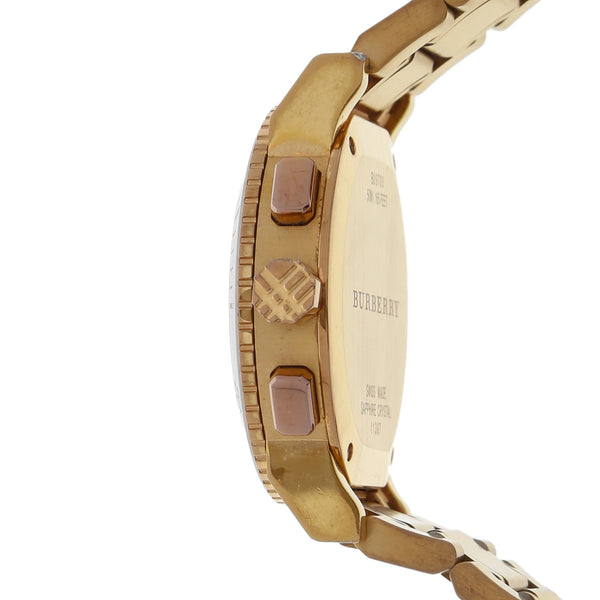 Reloj Burberry para dama en acero chapa.