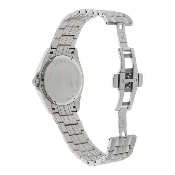 Reloj Bulova para caballero en acero inoxidable.