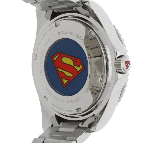 Reloj Invicta para caballero modelo Superman.