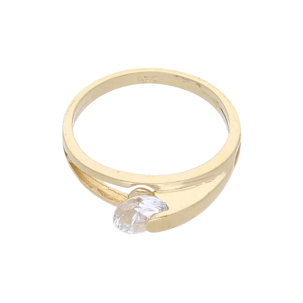 Anillo calado con circonia en oro amarillo 14 kilates.