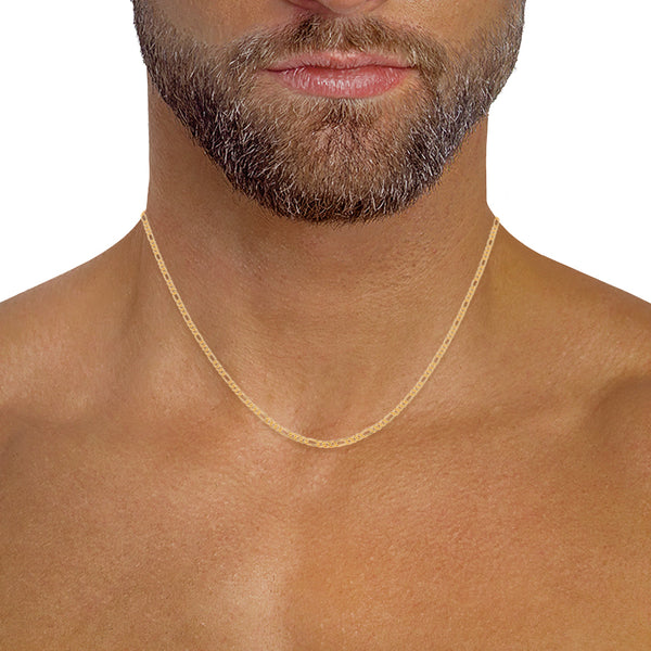 Collar de tres eslabones por uno facetados en oro amarillo 14 kilates.