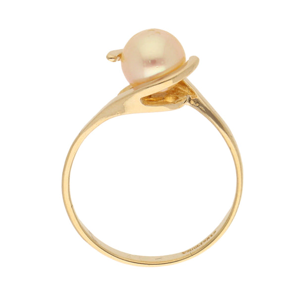 Anillo diseño especial con perla en oro amarillo 14 kilates.