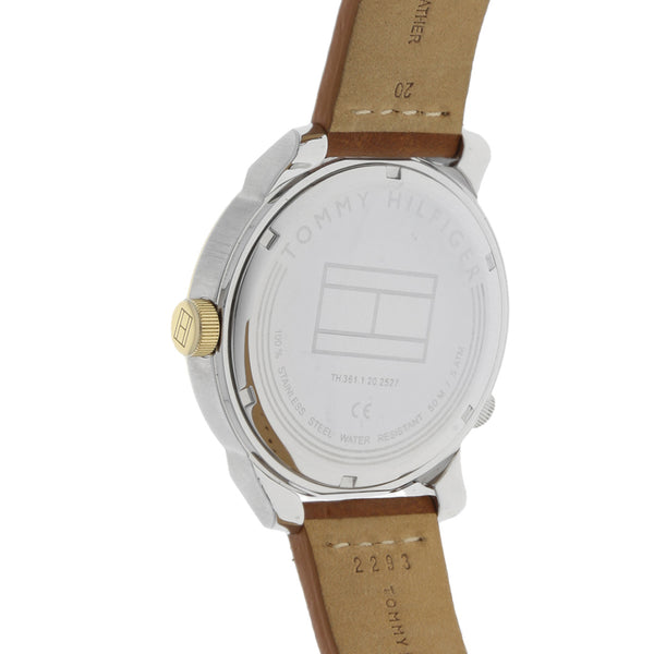 Reloj Tommy Hilfiger para caballero en acero inoxidable correa piel.