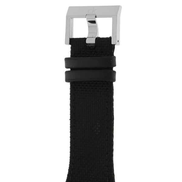 Reloj Calvin Klein para caballero en acero inoxidable correa textil.