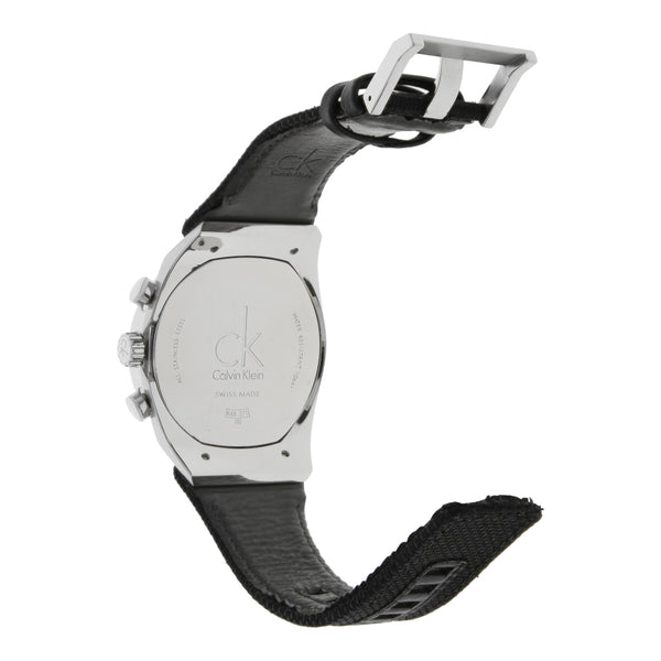 Reloj Calvin Klein para caballero en acero inoxidable correa textil.