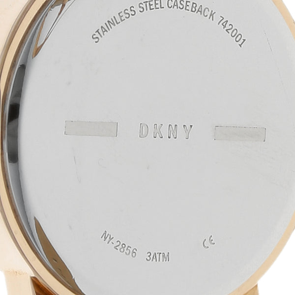 Reloj DKNY para dama en acero chapa.