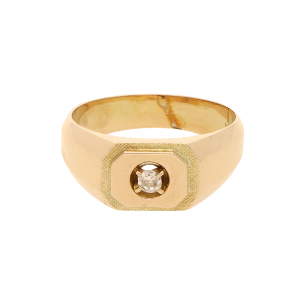 Anillo tipo sello con diamante en oro amarillo 14 kilates.