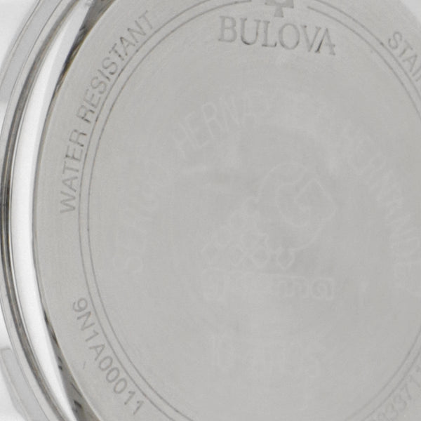 Reloj Bulova para caballero en acero inoxidable.