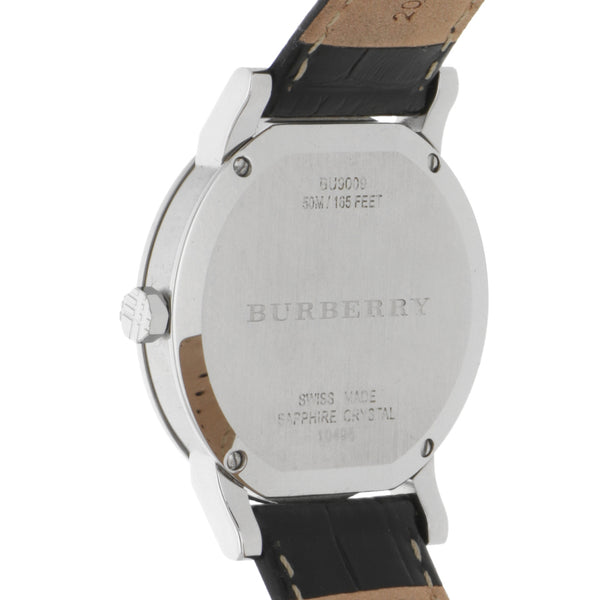 Reloj Burberry para caballero en acero inoxidable correa piel.