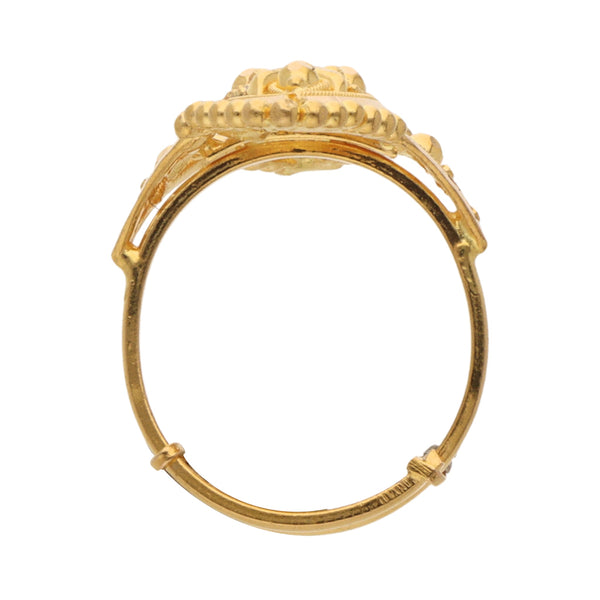 Anillo calado en oro amarillo 22 kilates.