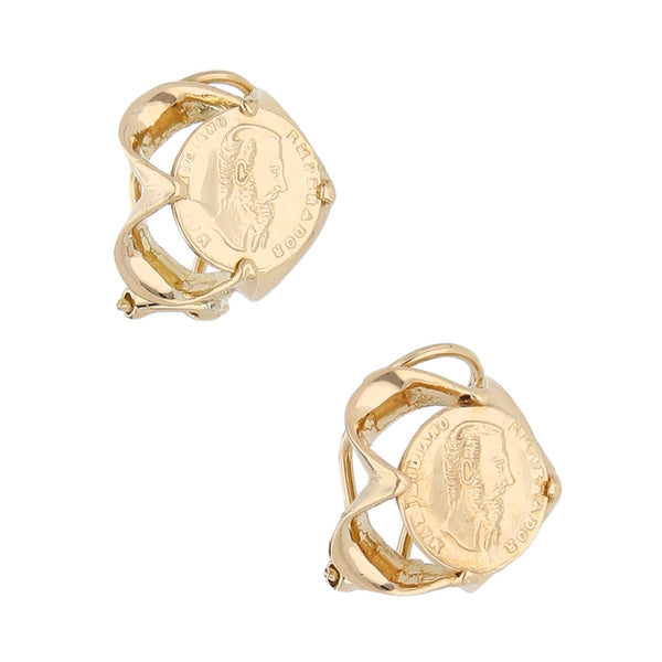 Aretes calados en oro amarillo 14 kilates.