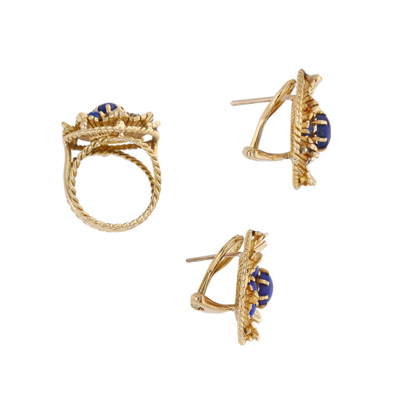 Juego de anillo y aretes calados con lapislazuli en oro amarillo 18 kilates.