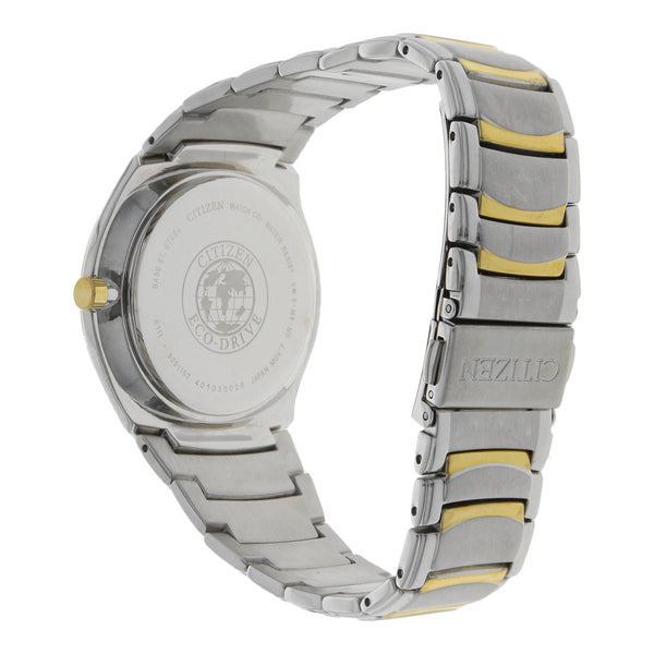 Reloj Citizen para caballero modelo Eco-Drive.