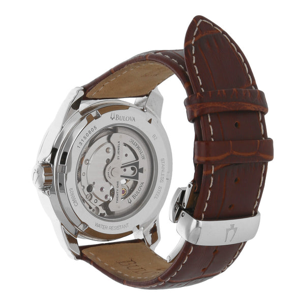 Reloj Bulova para caballero en acero inoxidable correa piel.