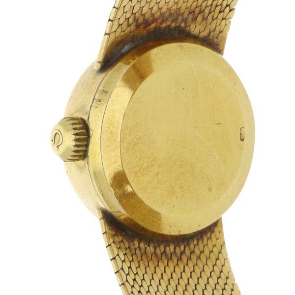 Reloj Omega para dama modelo Ladymatic en oro amarillo 18 kilates.