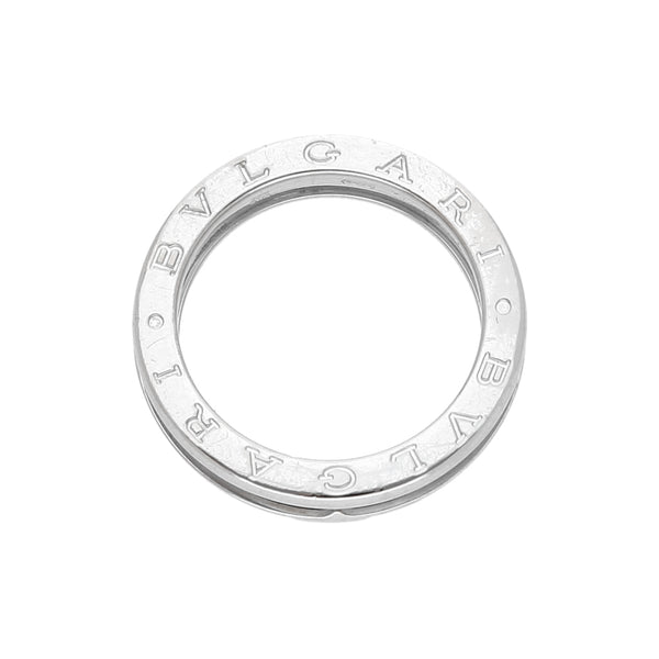 Argolla diseño italiano firma Bvlgari en oro blanco 18 kilates.