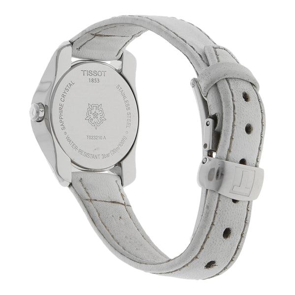 Reloj Tissot para dama en acero inoxidable correa piel.