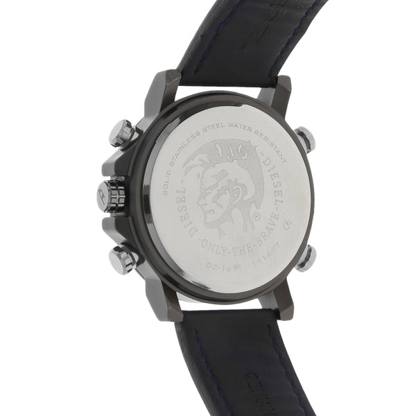 Reloj Diesel para caballero en acero correa piel.