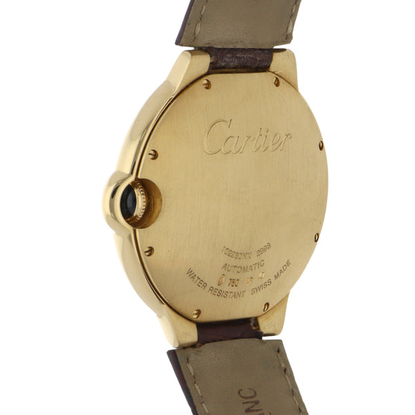 Reloj Cartier para caballero modelo Ballon Bleu caja en oro amarillo 18 kilates.