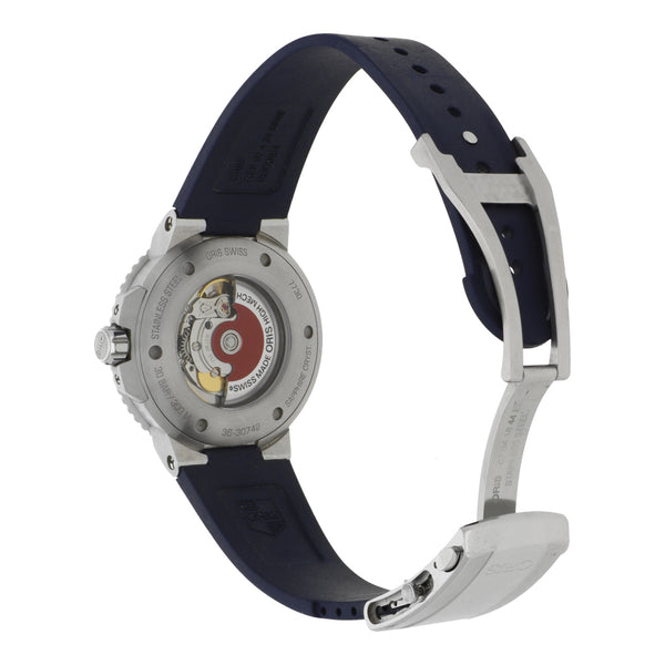 Reloj Oris para caballero modelo Aquis.