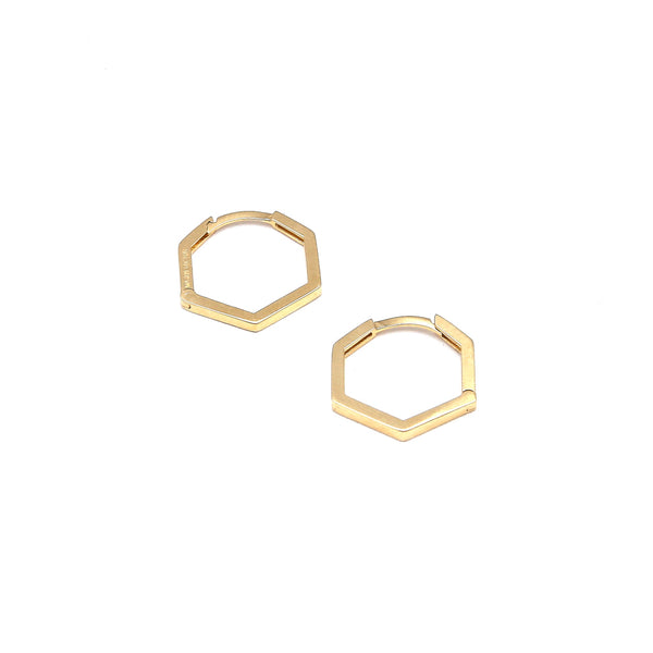 Arracadas hexagonales en oro amarillo 14 kilates.