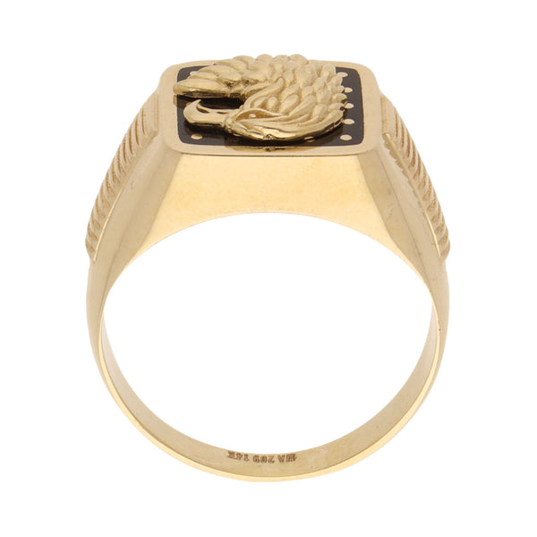 Anillo tipo sello motivo aguila con esmalte en oro amarillo 14 kilates.