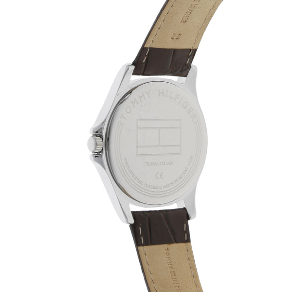 Reloj Tommy Hilfiger para caballero en acero inoxidable correa piel.