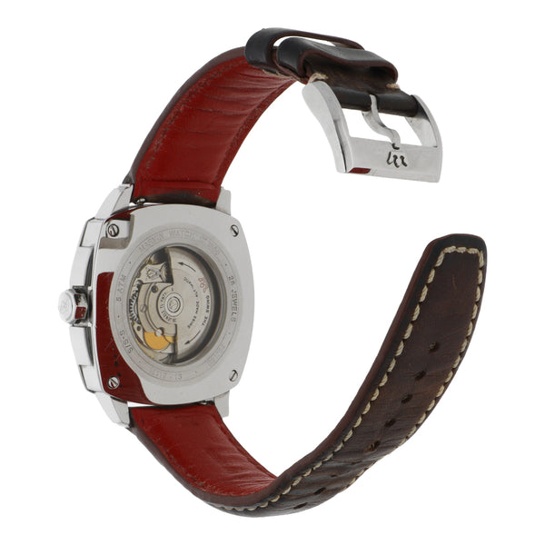 Reloj Marvin para caballero en acero inoxidable correa piel.