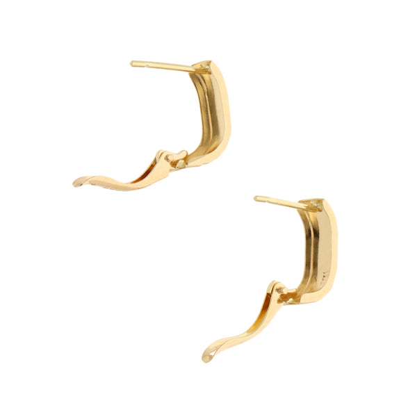 Aretes laminados en oro amarillo 14 kilates.