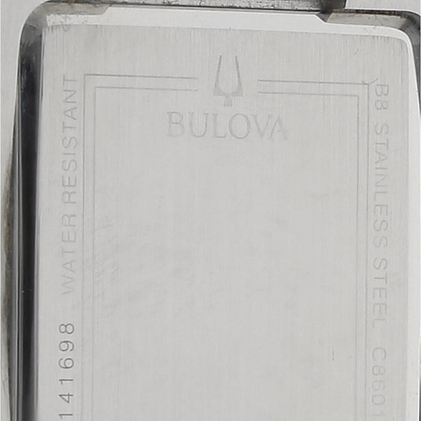 Reloj Bulova para caballero en acero inoxidable.