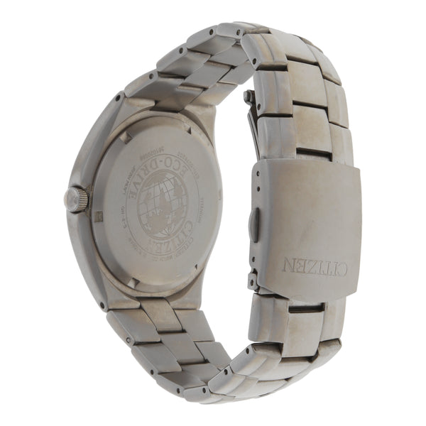 Reloj Citizen para caballero modelo Eco-Drive Titanium.