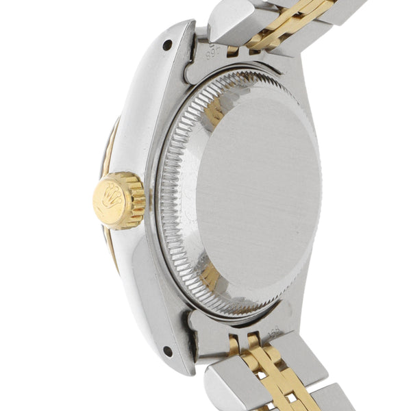 Reloj Rolex para dama modelo Oyster Perpetual DateJust vistas en oro amarillo 18 kilates.