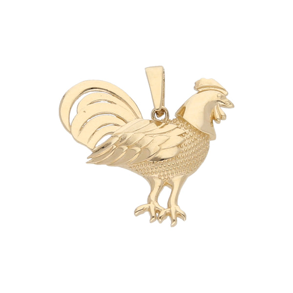 Dije diseño especial motivo gallo en oro amarillo 14 kilates.