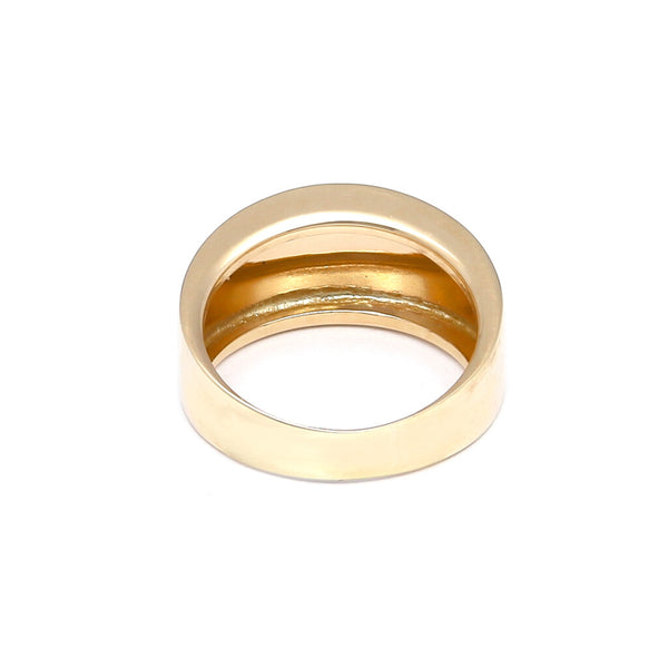 Anillo liso en oro amarillo 14 kilates.