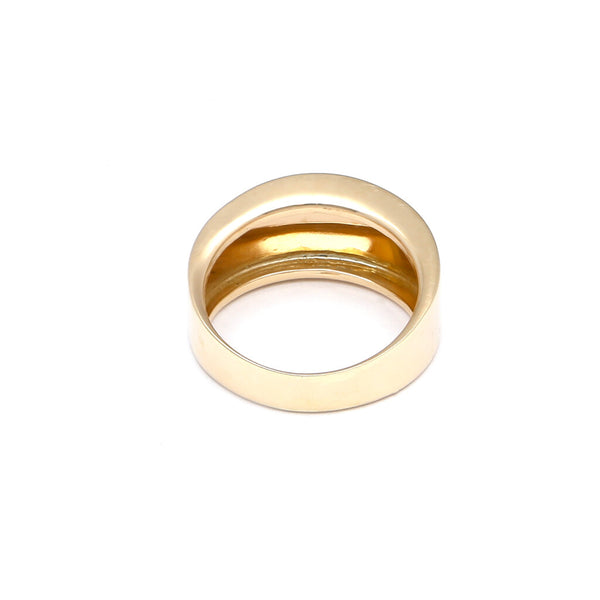 Anillo liso en oro amarillo 14 kilates.