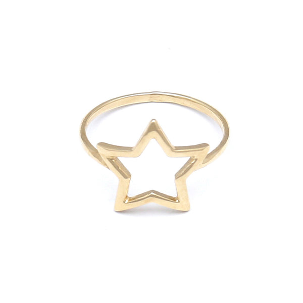 Anillo calado motivo estrella en oro amarillo 14 kilates.