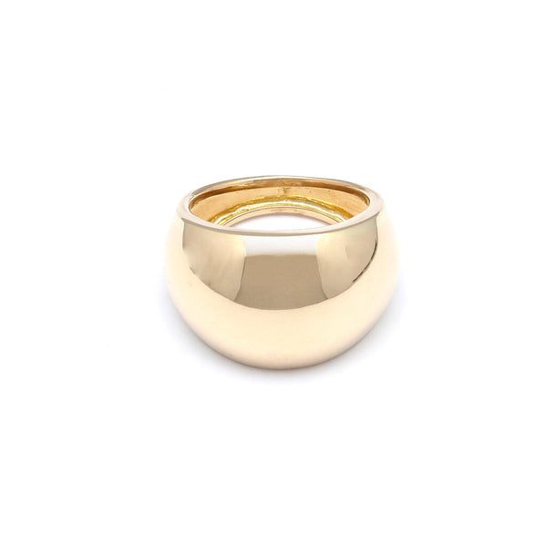 Anillo liso en oro amarillo 14 kilates.