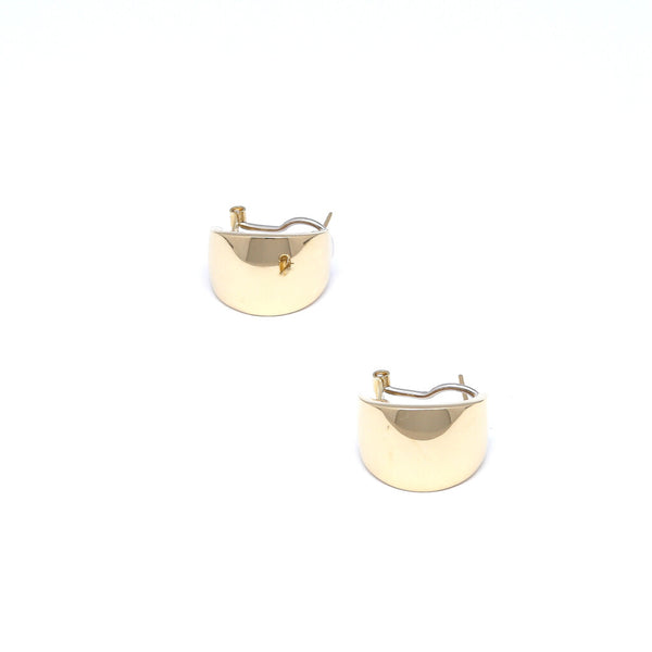 Aretes lisos en oro amarillo 14 kilates.