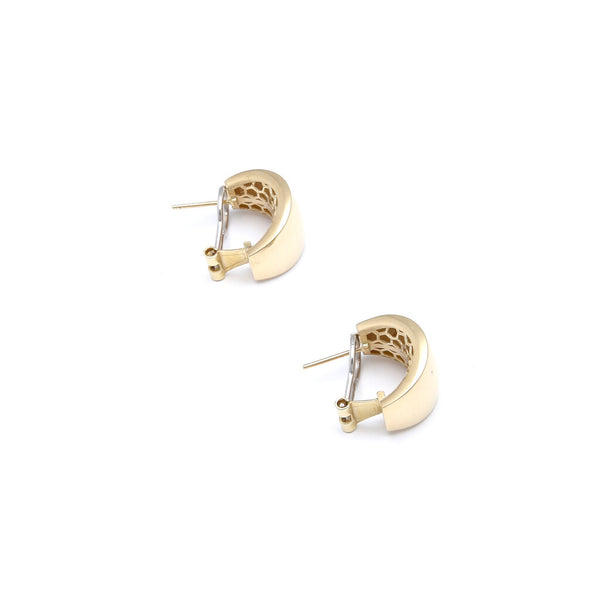 Aretes lisos en oro amarillo 14 kilates.