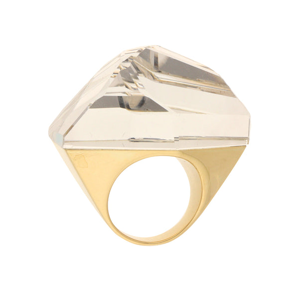 Anillo estilizado firma H Stern con cristal en oro amarillo 18 kilates.