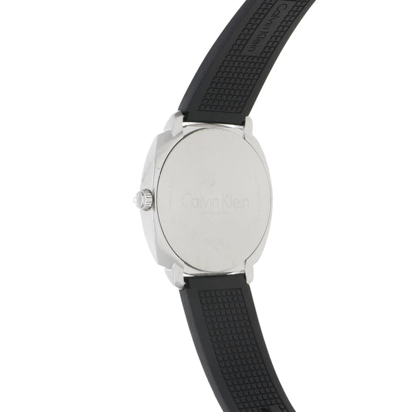 Reloj Calvin Klein para caballero en acero inoxidable correa silicona.