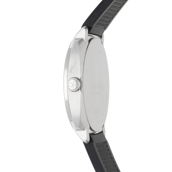 Reloj Calvin Klein para caballero en acero inoxidable correa silicona.