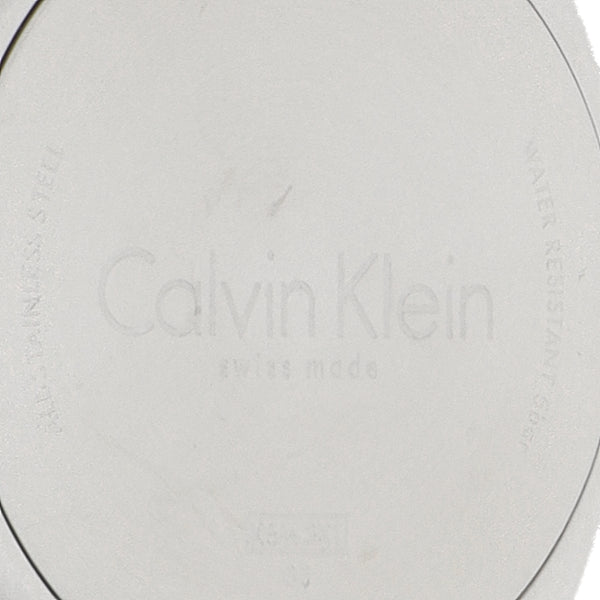 Reloj Calvin Klein para caballero en acero inoxidable correa silicona.