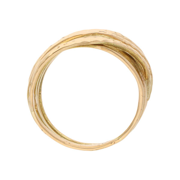 Anillo calado en oro amarillo 14 kilates.