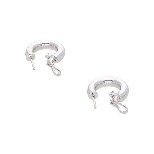 Aretes tubulares lisos en oro blanco 14 kilates.