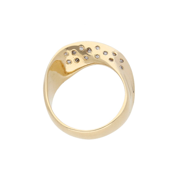 Anillo estilizado con diamantes y sintéticos en oro amarillo 14 kilates.