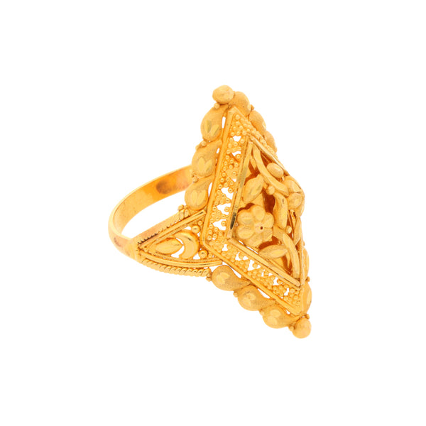 Anillo calado motivo floral en oro amarillo 21 kilates.