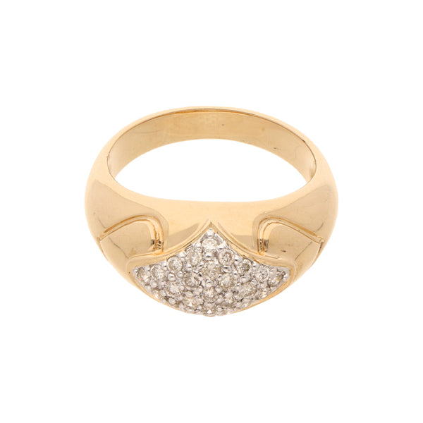 Anillo estilizado con diamantes en oro amarillo 14 kilates.