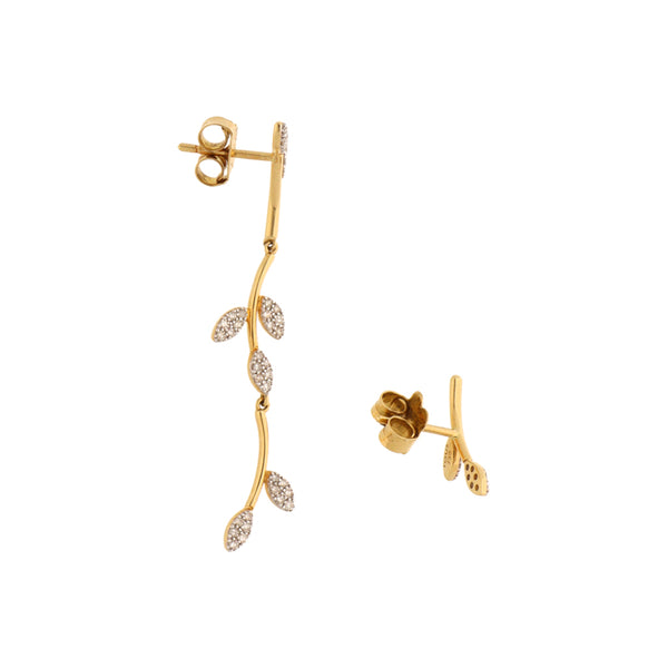 Broqueles diseño especial con diamantes firma Tous en oro amarillo 18 kilates.